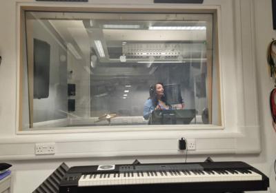 American Idol superstar Casey McQuillen visits the Phoenix Centre American Idol superstar Casey McQuillen visits the Phoenix Centre